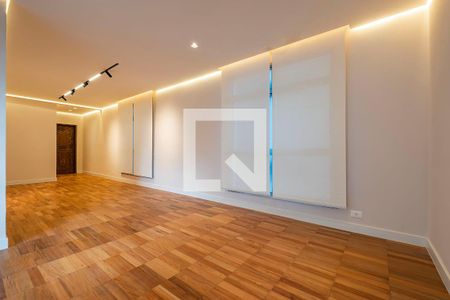 Sala de apartamento para alugar com 3 quartos, 137m² em Jardim Europa, São Paulo