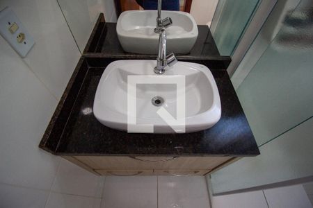 Banheiro da Suíte  de casa de condomínio para alugar com 3 quartos, 191m² em Loteamento Dinora Rosa, Sorocaba