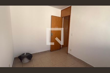 Quarto 1 de apartamento para alugar com 2 quartos, 48m² em Moinho dos Ventos, Goiânia