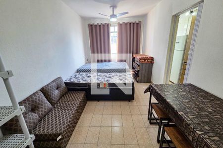 Sala de kitnet/studio para alugar com 1 quarto, 28m² em Guilhermina, Praia Grande