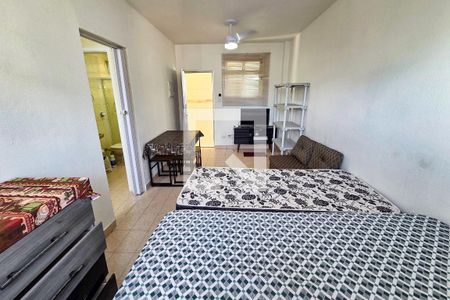 Sala de kitnet/studio para alugar com 1 quarto, 28m² em Guilhermina, Praia Grande