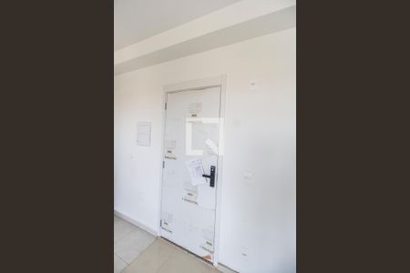 Entrada de apartamento para alugar com 2 quartos, 48m² em Jardim Planalto, Carapicuíba