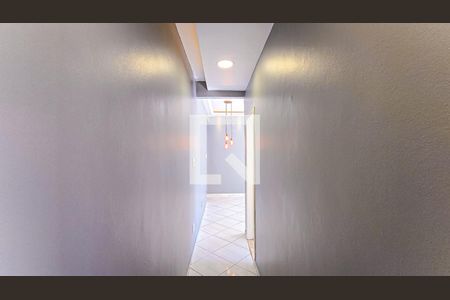Corredor de apartamento para alugar com 2 quartos, 49m² em Todos Os Santos, Rio de Janeiro
