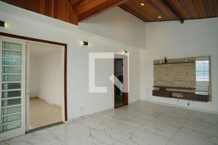 Sala de casa para alugar com 2 quartos, 100m² em Camboinhas, Niterói