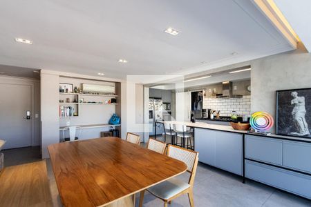 Sala de apartamento à venda com 3 quartos, 130m² em Vila Ipojuca, São Paulo