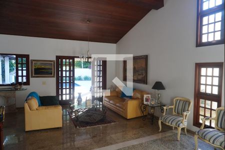 Sala de Estar de casa de condomínio à venda com 5 quartos, 380m² em Alphaville, Santana de Parnaíba