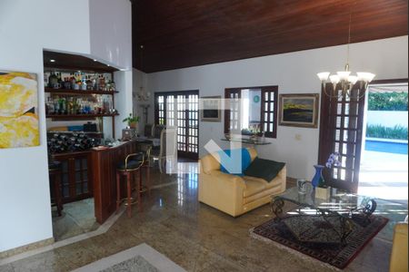 Sala de Estar de casa de condomínio à venda com 5 quartos, 380m² em Alphaville, Santana de Parnaíba