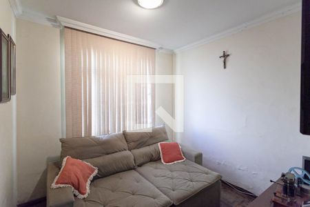 Quarto 1 de casa à venda com 3 quartos, 250m² em Alípio de Melo, Belo Horizonte