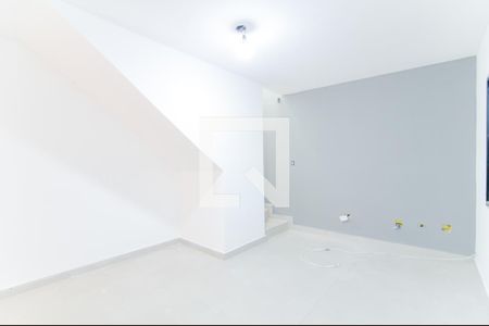 Sala de casa para alugar com 2 quartos, 85m² em Vila Fiuza, Guarulhos