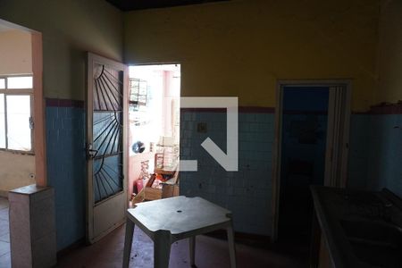 Casa à venda com 3 quartos, 300m² em Vila Rosaria, São Paulo