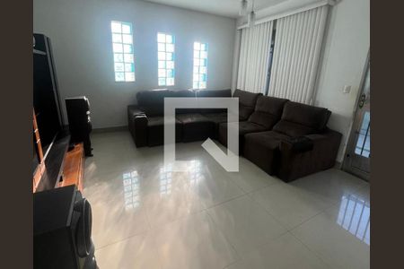 Sala de casa para alugar com 3 quartos, 100m² em Osvaldo Cruz, Rio de Janeiro