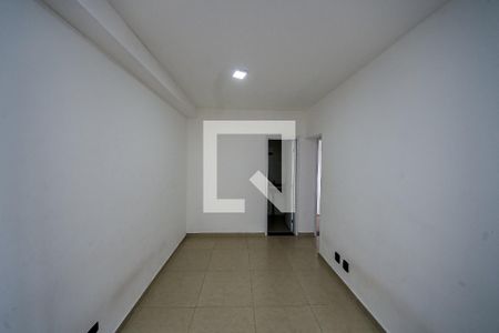 Apartamento para alugar com 2 quartos, 49m² em Vila Fernandes, São Paulo