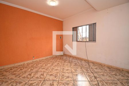 Quarto Suíte de casa para alugar com 3 quartos, 160m² em Funcionários, Contagem
