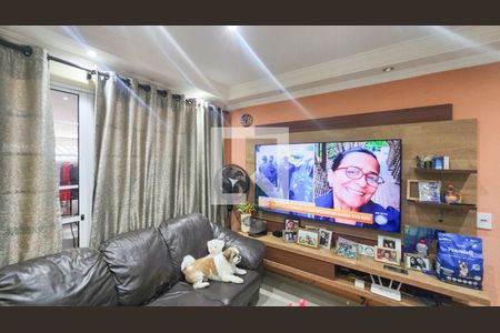 Sala de casa para alugar com 3 quartos, 120m² em Jardim Roberto, Osasco