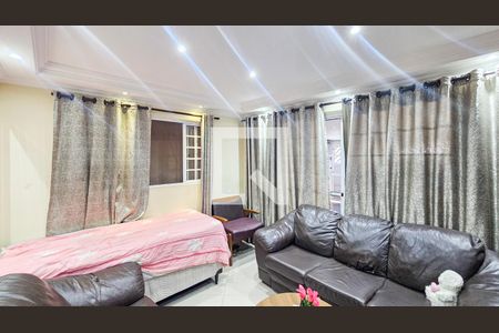 Casa para alugar com 3 quartos, 120m² em Jardim Roberto, Osasco