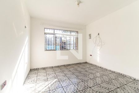 Sala de casa para alugar com 2 quartos, 250m² em Jardim das Oliveiras, São Paulo