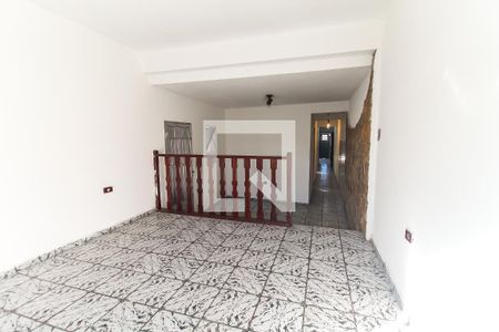 Sala de casa para alugar com 2 quartos, 250m² em Jardim das Oliveiras, São Paulo