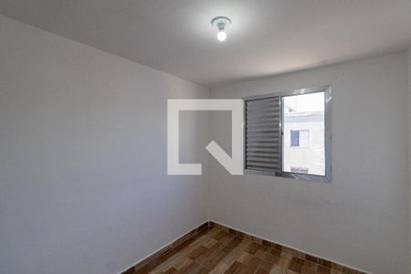 Quarto 2 de casa para alugar com 2 quartos, 57m² em Conjunto Residencial José Bonifácio, São Paulo