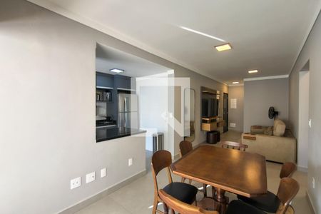 Sala de apartamento para alugar com 2 quartos, 83m² em Canto do Forte, Praia Grande