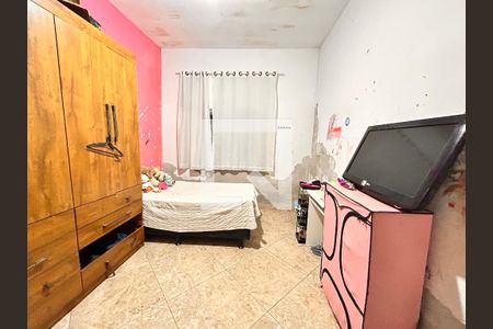 Casa à venda com 2 quartos, 132m² em Arvoredo, Contagem