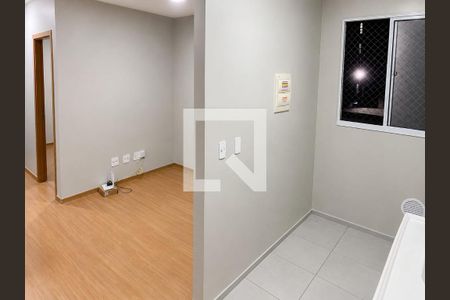 Cozinha de apartamento para alugar com 2 quartos, 55m² em Chácara São Pedro, Aparecida de Goiânia