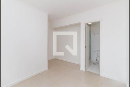 Quarto 1 de apartamento para alugar com 3 quartos, 65m² em Vila Ipiranga, Porto Alegre