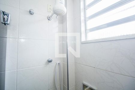 Banheiro de apartamento para alugar com 1 quarto, 35m² em Cascadura, Rio de Janeiro