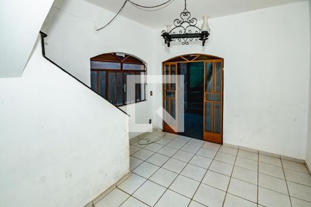 Sala de casa para alugar com 4 quartos, 200m² em Etelvina Carneiro, Belo Horizonte