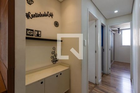 Corredor de apartamento para alugar com 3 quartos, 64m² em Macedo, Guarulhos