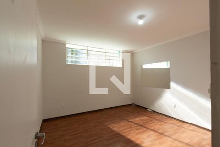 Casa para alugar com 5 quartos, 245m² em Jardim Santa Rosália, Sorocaba