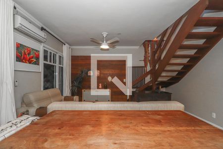 Sala 2 de casa de condomínio à venda com 3 quartos, 218m² em Jardim Carvalho, Porto Alegre