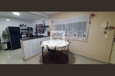 Casa à venda com 2 quartos, 125m² em Jardim Esmeralda, São Paulo