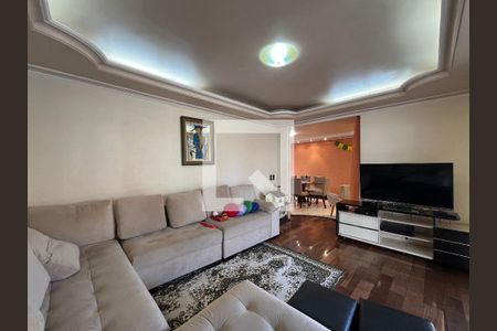 Sala 1 de casa para alugar com 7 quartos, 514m² em Castelo, Belo Horizonte