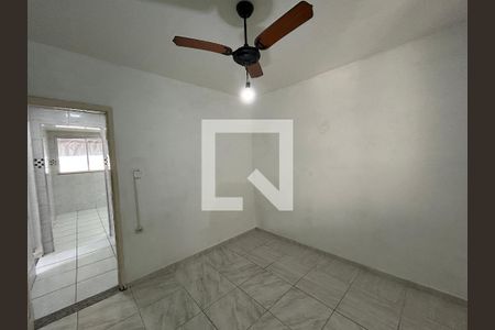 Quarto 1 de casa para alugar com 2 quartos, 80m² em Guadalupe, Rio de Janeiro