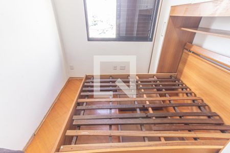 Quarto 1 de apartamento para alugar com 2 quartos, 55m² em Vila Bertioga, São Paulo