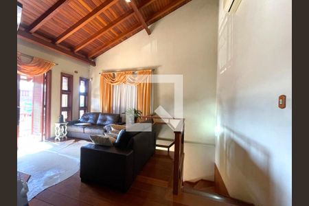 Casa à venda com 3 quartos, 213m² em Scharlau, São Leopoldo