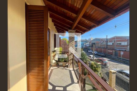 Casa à venda com 3 quartos, 213m² em Scharlau, São Leopoldo
