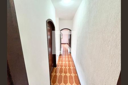 Corredor de casa para alugar com 2 quartos, 120m² em Jardim Peri, São Paulo