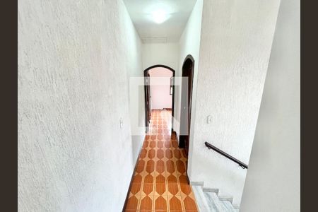 Corredor de casa para alugar com 2 quartos, 120m² em Jardim Peri, São Paulo