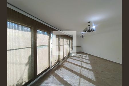 Sala  de casa de condomínio para alugar com 3 quartos, 350m² em Bairro dos Casa, São Bernardo do Campo
