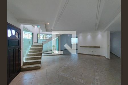Sala  de casa de condomínio para alugar com 3 quartos, 350m² em Bairro dos Casa, São Bernardo do Campo