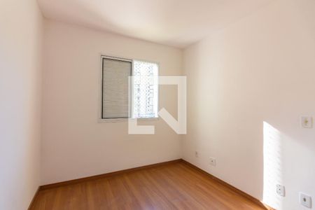 Quarto 1 de apartamento para alugar com 2 quartos, 52m² em São Pedro, Osasco