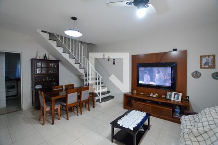 SALA de casa à venda com 3 quartos, 220m² em Jardim das Vertentes, São Paulo