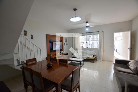 SALA de casa à venda com 3 quartos, 220m² em Jardim das Vertentes, São Paulo