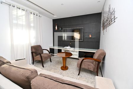 Sala de casa para alugar com 3 quartos, 361m² em São Goncalo, Contagem