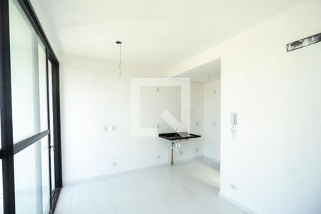 Sala e quarto e cozinha de kitnet/studio para alugar com 1 quarto, 24m² em Vila Azevedo, São Paulo