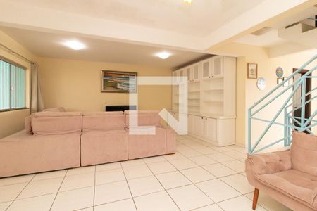 Sala de casa à venda com 3 quartos, 230m² em Santa Felicidade, Curitiba