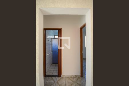 Corredor de apartamento à venda com 2 quartos, 62m² em Parque Pan Americano, São Paulo