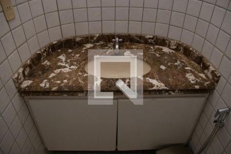 Casa à venda com 4 quartos, 240m² em Jardim Novo Mundo, Goiânia
