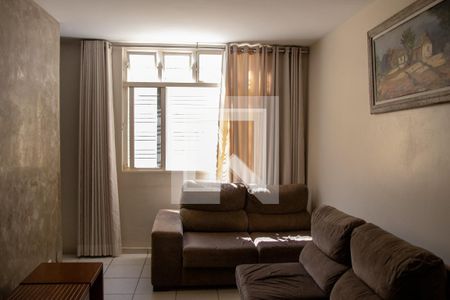 Casa à venda com 4 quartos, 240m² em Jardim Novo Mundo, Goiânia